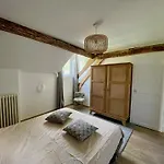 La Folie De Villa *