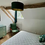 La Folie De Villa Cravent