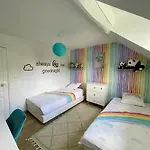La Folie De *